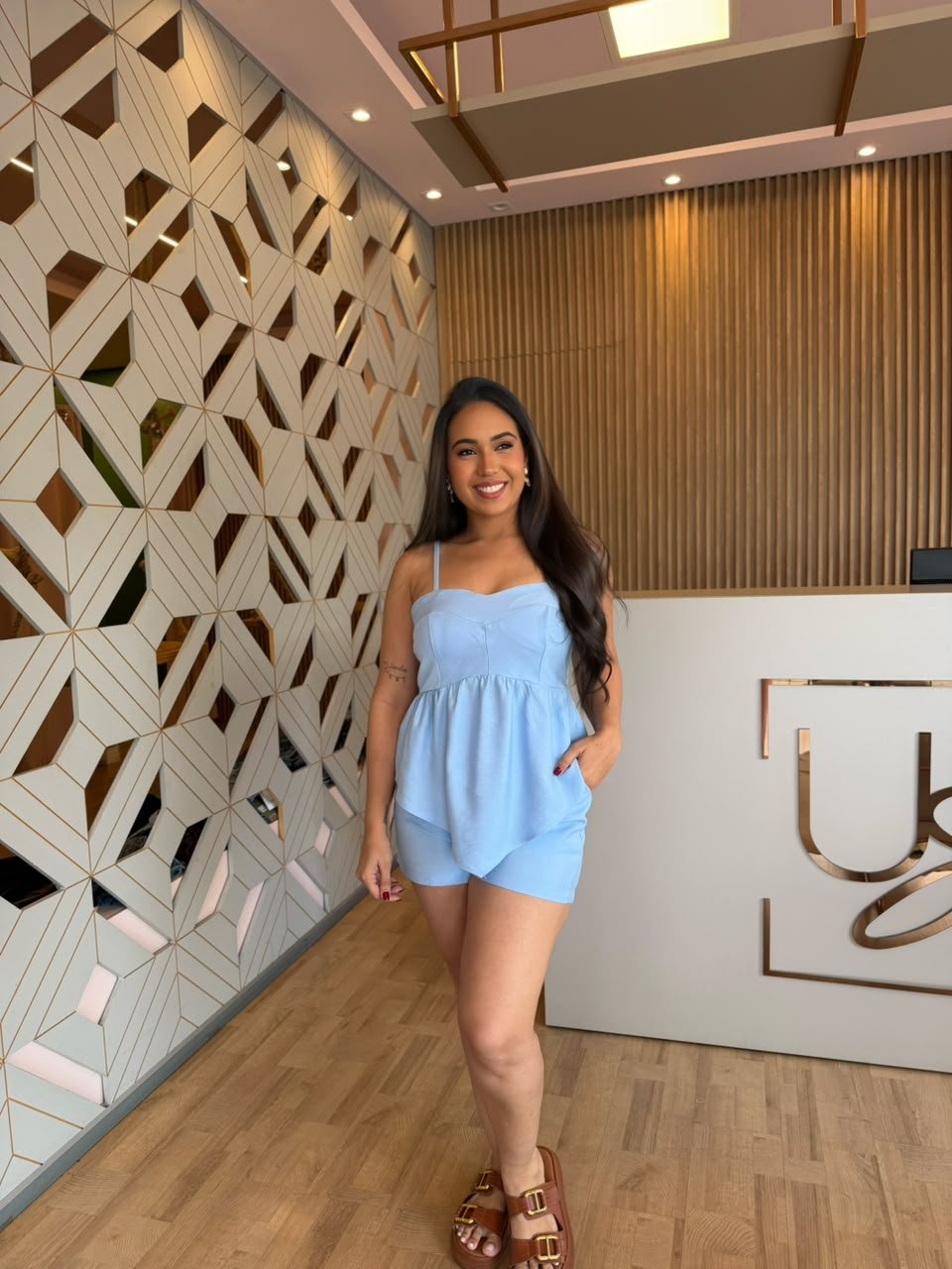 Blusa sofisticada com detalhes impecáveis
