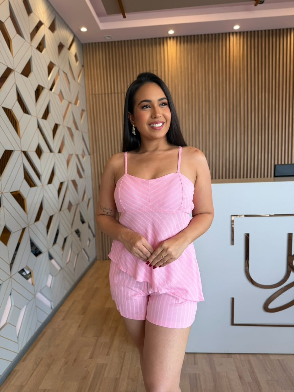 Saia feminina com caimento refinado